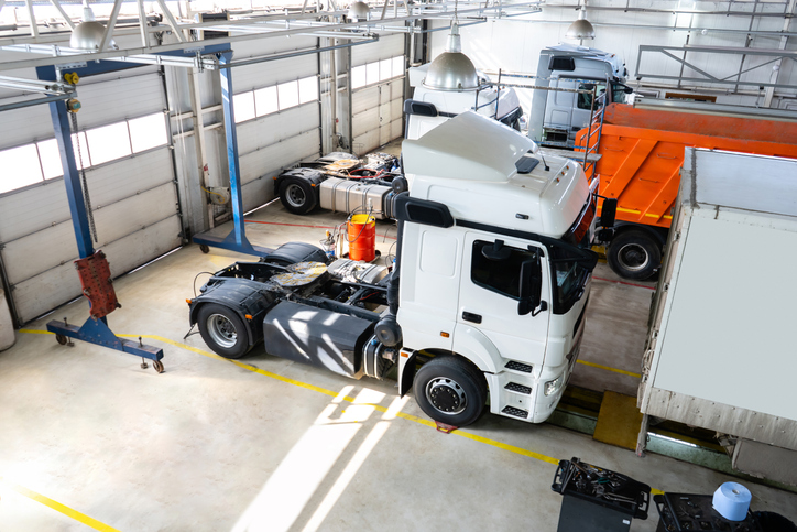 Top Benefits of Using Professional Machinery Transport Services