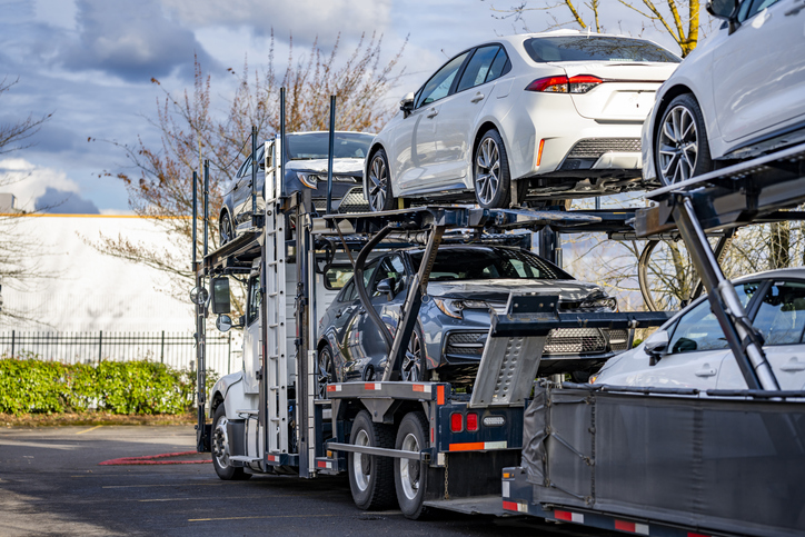 Enclosed car hauler services